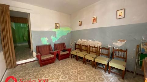 prop_8072_gallery_1_UX4026_02